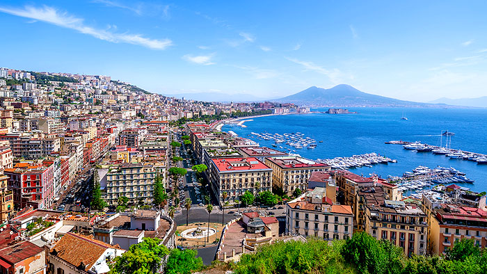 Vue sur Naples et le Vésuve
