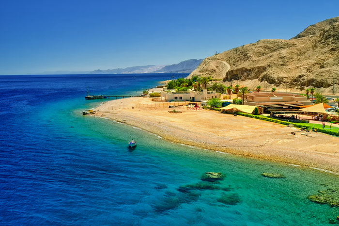Una playa en el Mar Rojo