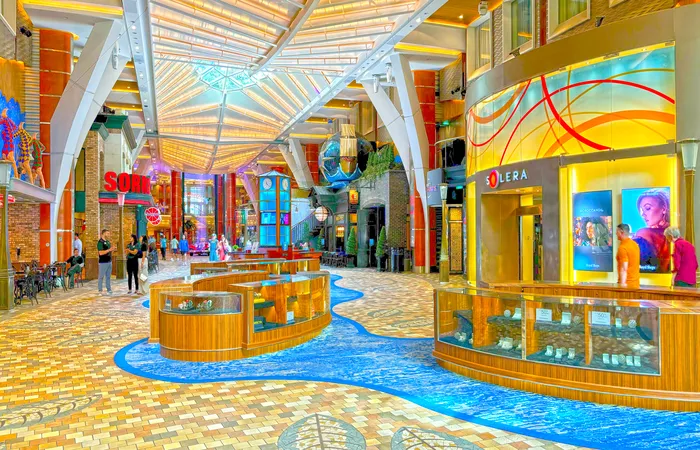 La Royal Promenade de l'Allure of the Seas