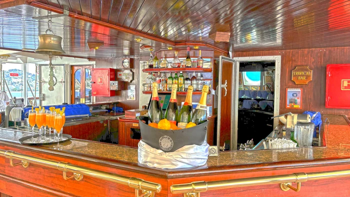 Le Tropical Bar du Star Flyer
