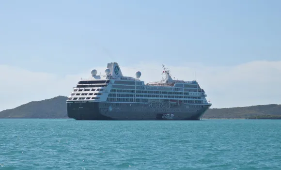Navire Azamara Onward