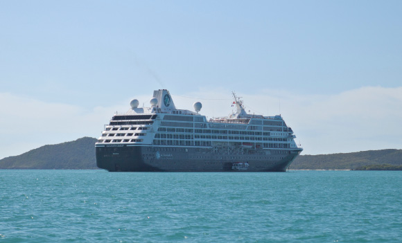 Navire Azamara Onward